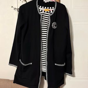 Croft and Barrow blazer size large very good condition black with black an white